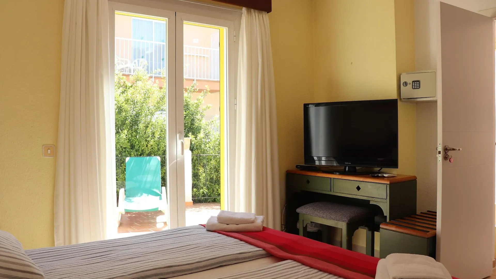 Hostal Amistad Пагуэра Испания