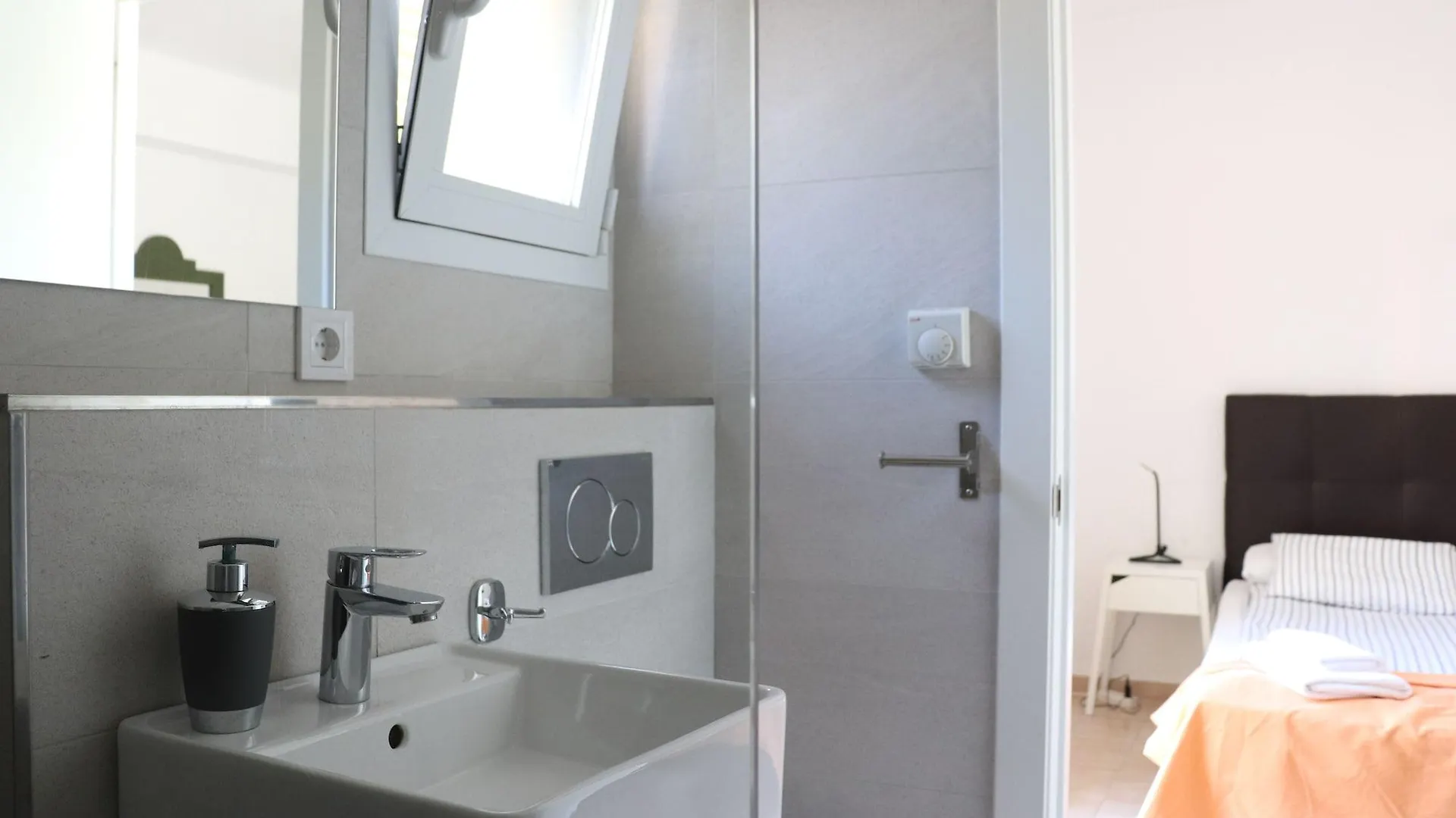 Hostal Amistad Пагуэра 2*,  Испания