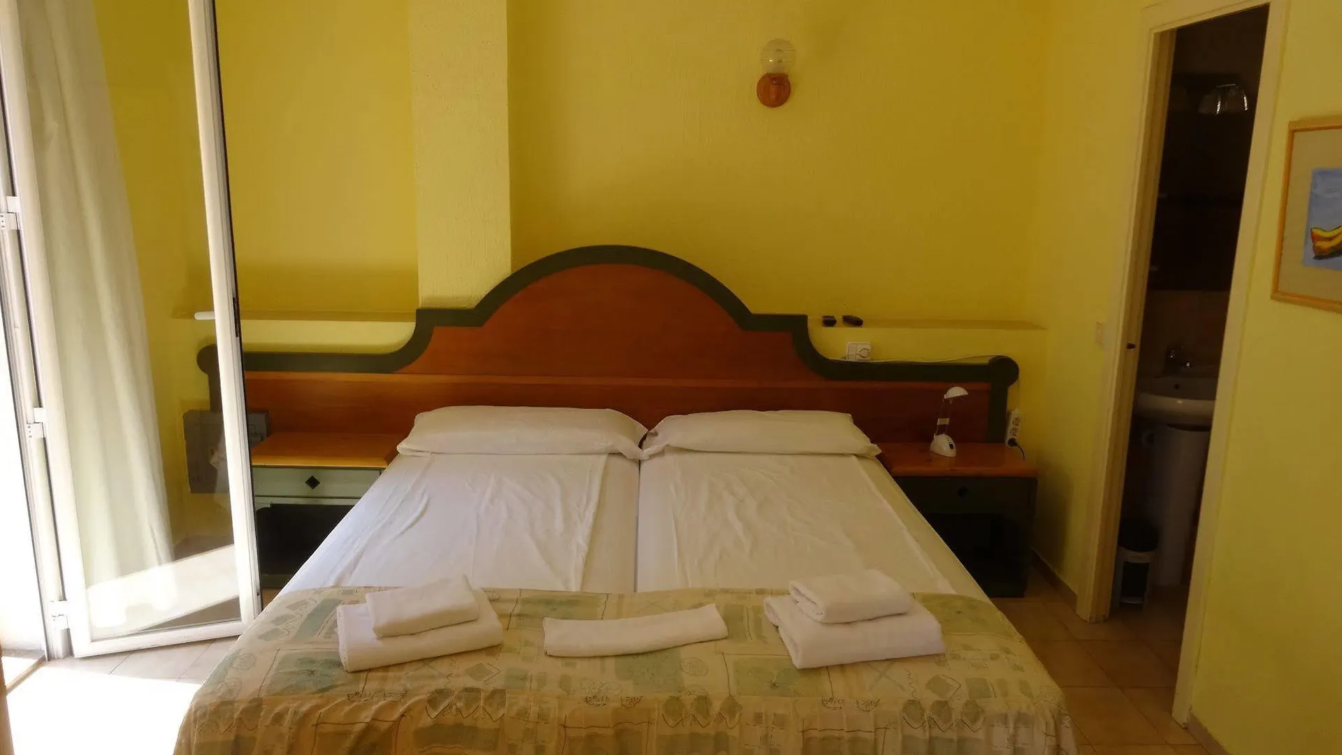 Hostal Amistad Пагуэра